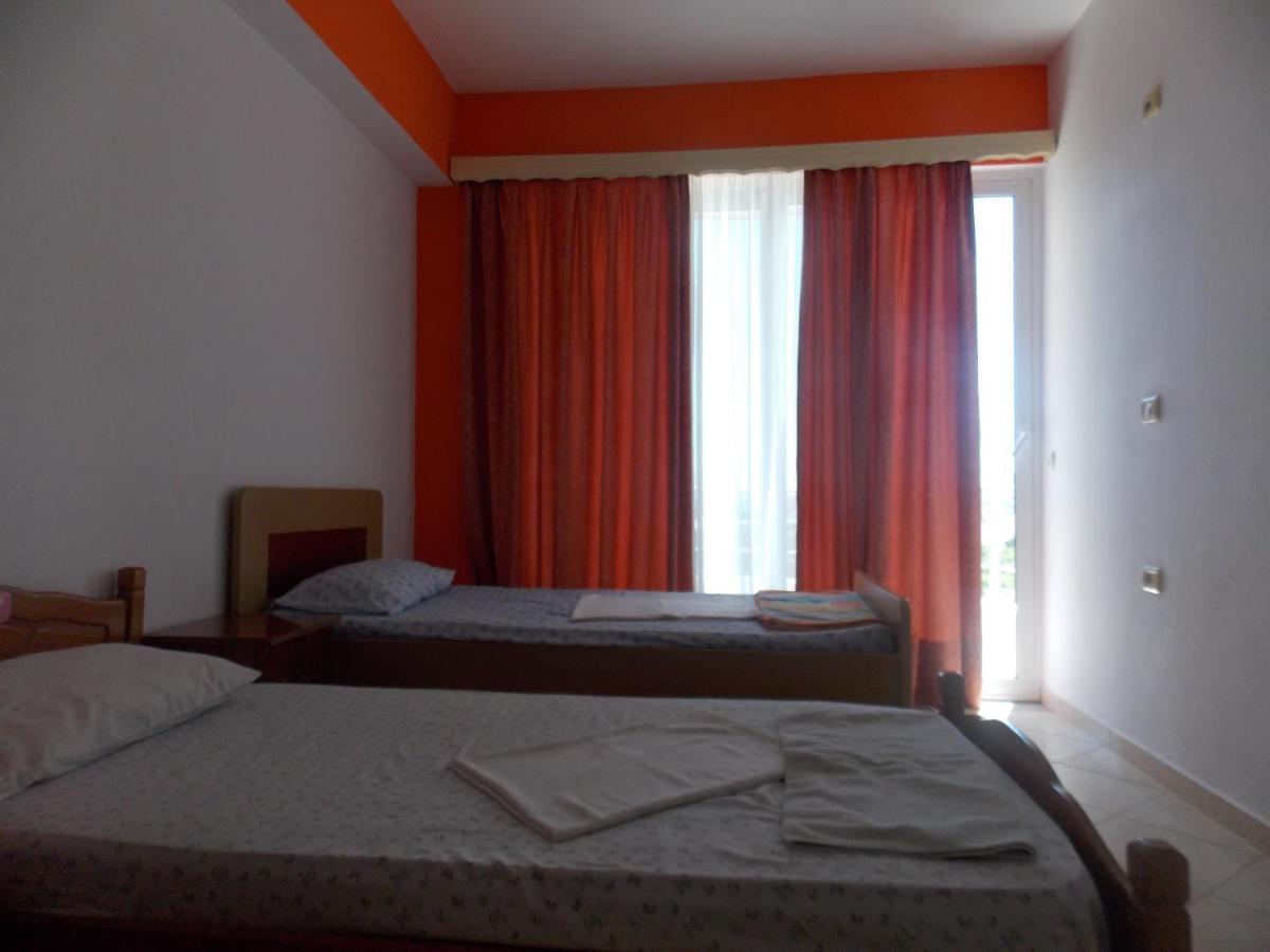 Damian Saranda Hotel Sarandë Exterior foto