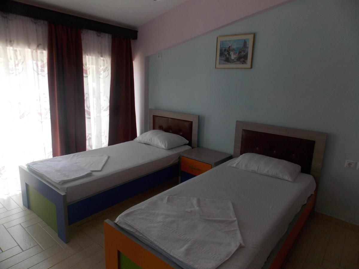 Damian Saranda Hotel Sarandë Exterior foto