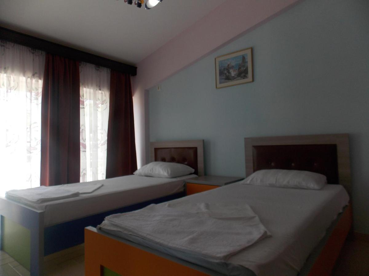 Damian Saranda Hotel Sarandë Exterior foto